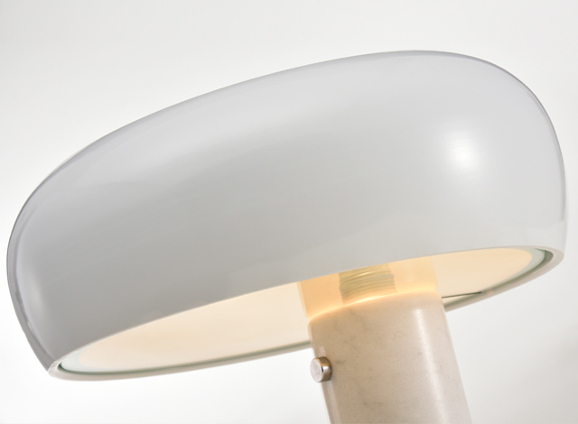 Replica Snoopy Table Lamp